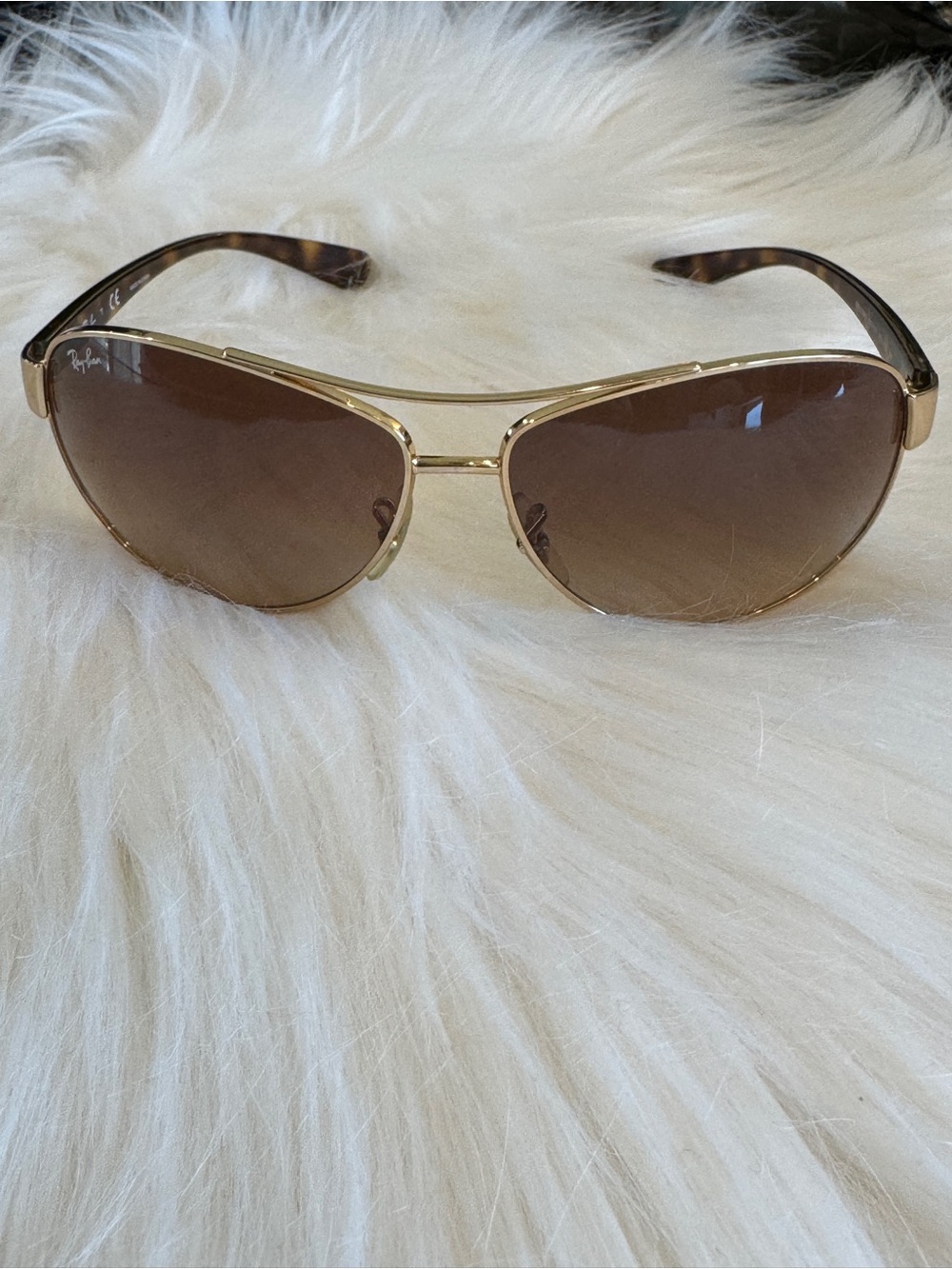 Ray-Ban Gold Frame Brown Aviator Sunglasses with Tortoise Shell Accents - Picture 3 of 11